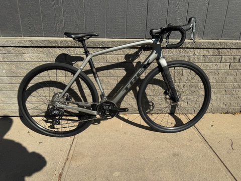 Used Trek Checkpoint 58cm Grey